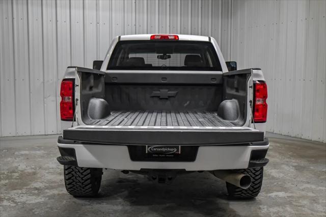 Photo of 2018 Iridescent Pearl Tricoat Chevrolet Silverado 2500