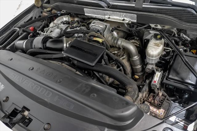 Photo of 2018 Iridescent Pearl Tricoat Chevrolet Silverado 2500