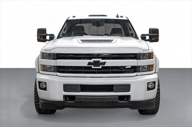 Photo of 2018 Iridescent Pearl Tricoat Chevrolet Silverado 2500