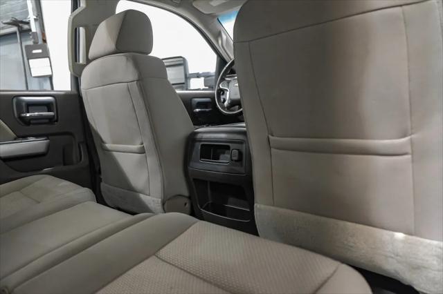 Photo of 2018 Iridescent Pearl Tricoat Chevrolet Silverado 2500