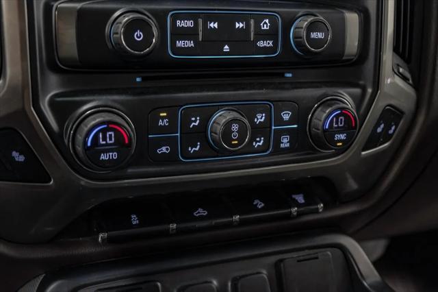 Photo of 2018 Iridescent Pearl Tricoat Chevrolet Silverado 2500
