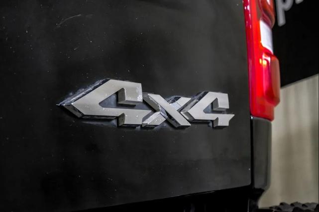 Photo of 2022 Diamond Black Crystal Pearlcoat RAM 3500