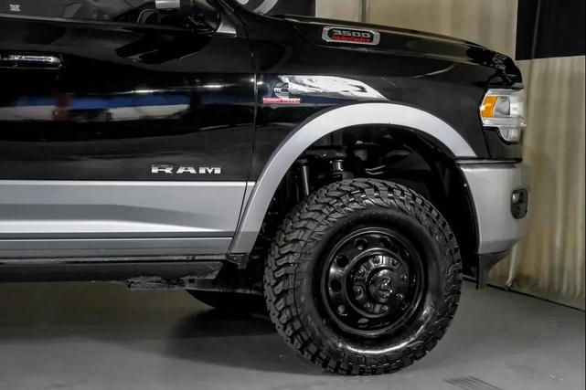 Photo of 2022 Diamond Black Crystal Pearlcoat RAM 3500