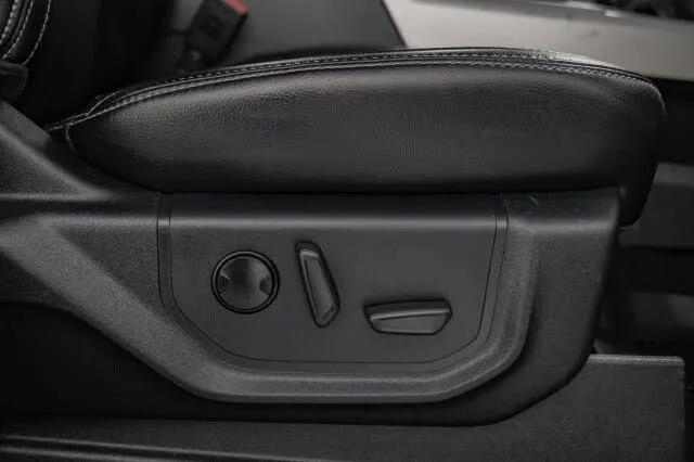 Photo of 2021 Agate Black Metallic Ford F-250