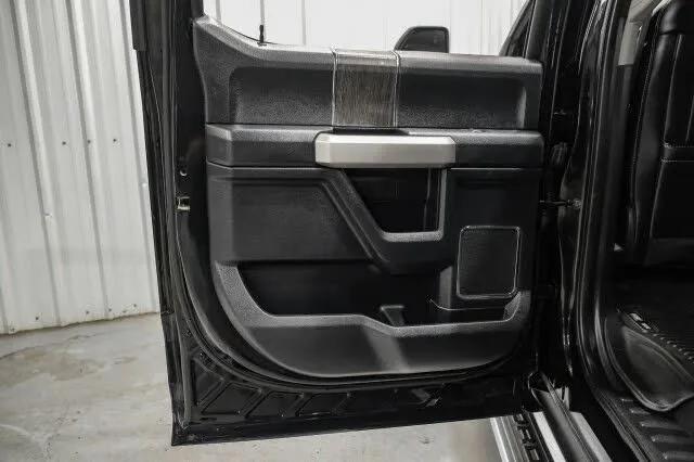 Photo of 2021 Agate Black Metallic Ford F-250