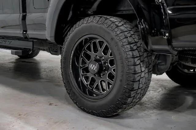 Photo of 2021 Agate Black Metallic Ford F-250