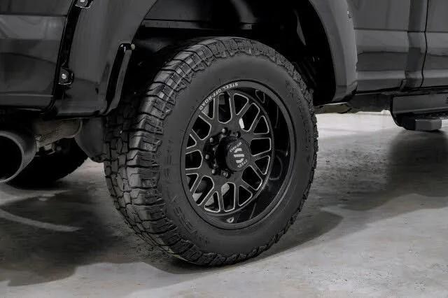 Photo of 2021 Agate Black Metallic Ford F-250