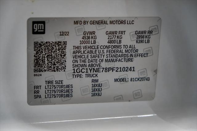 Photo of 2023 Summit White Chevrolet Silverado 2500