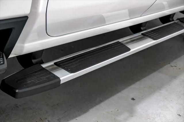 Photo of 2023 Summit White Chevrolet Silverado 2500