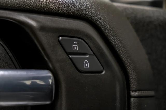 Photo of 2023 Summit White Chevrolet Silverado 2500