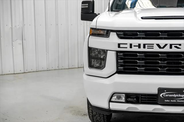 Photo of 2023 Summit White Chevrolet Silverado 2500