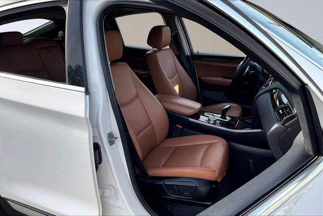 Photo of 2016 White BMW X4