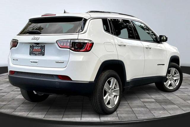 Photo of 2022 White Jeep Compass