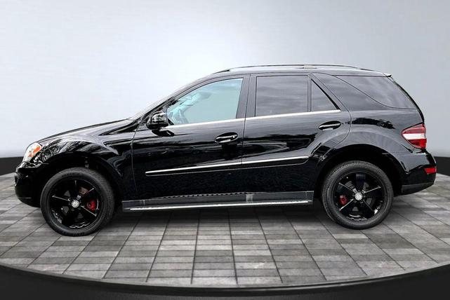 Photo of 2011 Black Mercedes-Benz M-Class