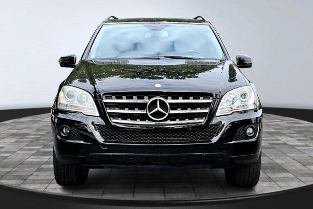 Photo of 2011 Black Mercedes-Benz M-Class