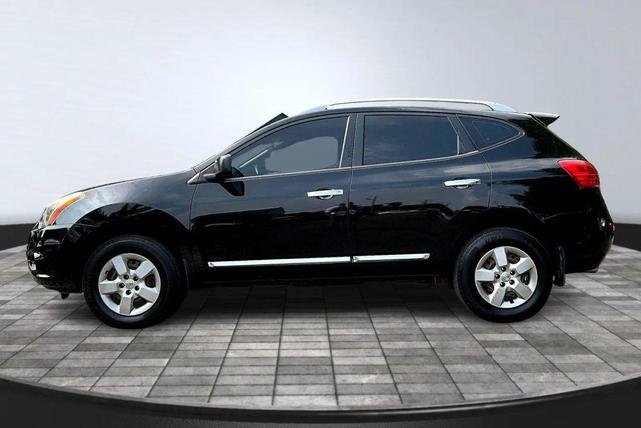 Photo of 2014 Black Nissan Rogue Select
