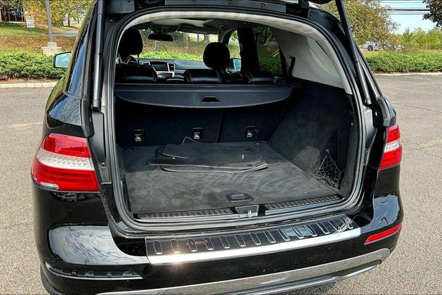 Photo of 2015 Black Mercedes-Benz M-Class