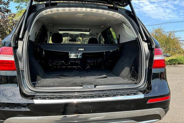 Photo of 2015 Black Mercedes-Benz M-Class