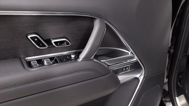 Photo of 2024 Santorini Black Land Rover Range Rover
