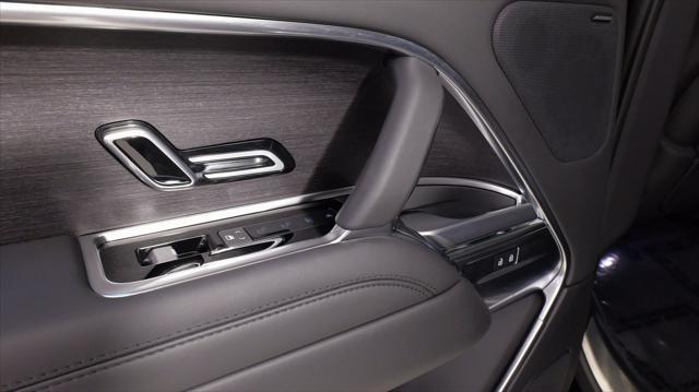 Photo of 2024 Santorini Black Land Rover Range Rover