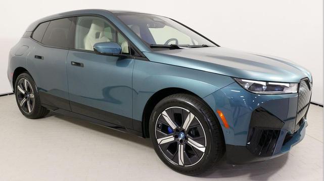 Photo of 2025 Blue Ridge Mountain Metallic BMW iX