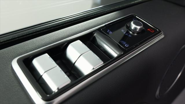 Photo of 2022 Santorini Black Metallic Land Rover Range Rover