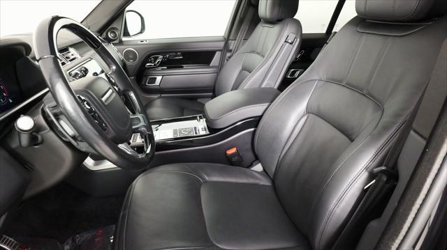 Photo of 2022 Santorini Black Metallic Land Rover Range Rover