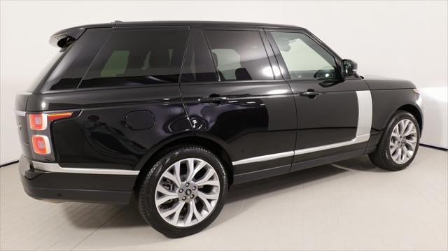 Photo of 2022 Santorini Black Metallic Land Rover Range Rover