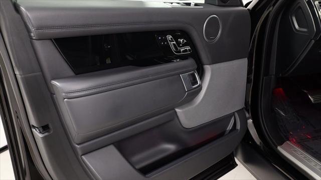 Photo of 2022 Santorini Black Metallic Land Rover Range Rover