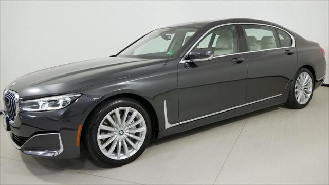 2022 BMW 740