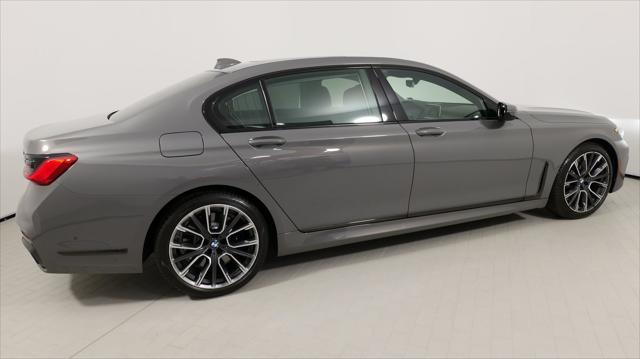 Photo of 2022 Bernina Grey Amber Effect Metallic BMW 750