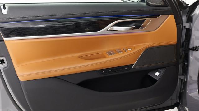 Photo of 2022 Bernina Grey Amber Effect Metallic BMW 750