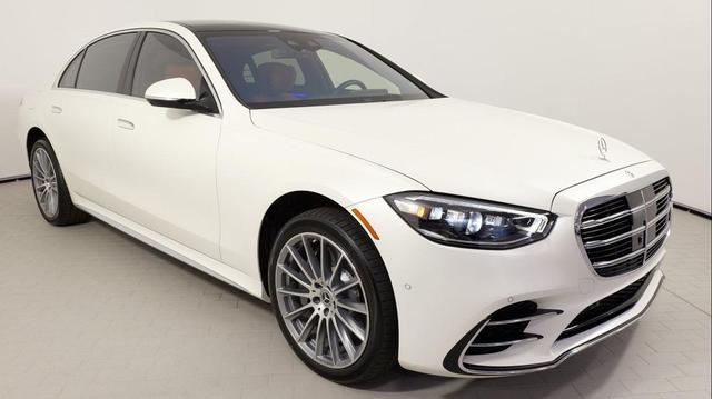 Photo of 2022 MANUFAKTUR Cashmere White Magno Mercedes-Benz S-Class
