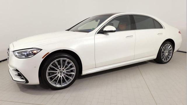 Photo of 2022 MANUFAKTUR Cashmere White Magno Mercedes-Benz S-Class