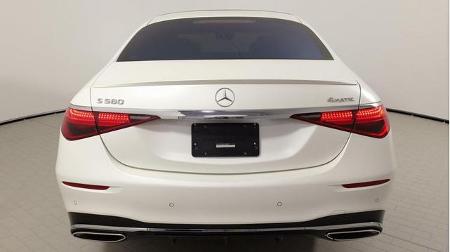Photo of 2022 MANUFAKTUR Cashmere White Magno Mercedes-Benz S-Class