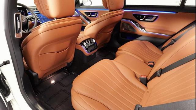 Photo of 2022 MANUFAKTUR Cashmere White Magno Mercedes-Benz S-Class