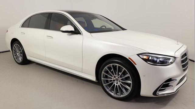 Photo of 2022 MANUFAKTUR Cashmere White Magno Mercedes-Benz S-Class