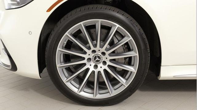 Photo of 2022 MANUFAKTUR Cashmere White Magno Mercedes-Benz S-Class