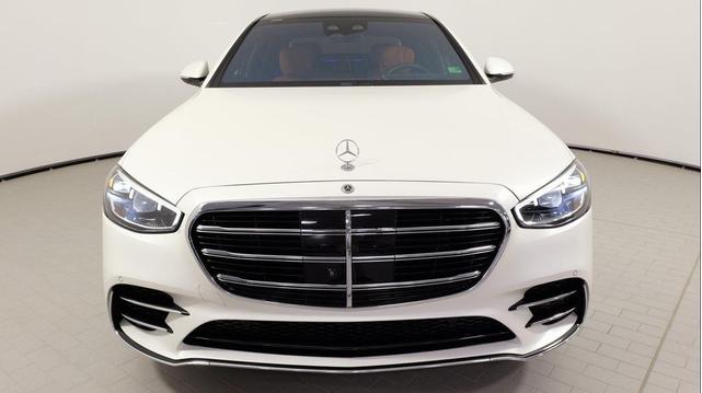Photo of 2022 MANUFAKTUR Cashmere White Magno Mercedes-Benz S-Class
