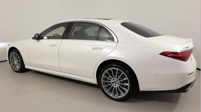 Photo of 2022 MANUFAKTUR Cashmere White Magno Mercedes-Benz S-Class
