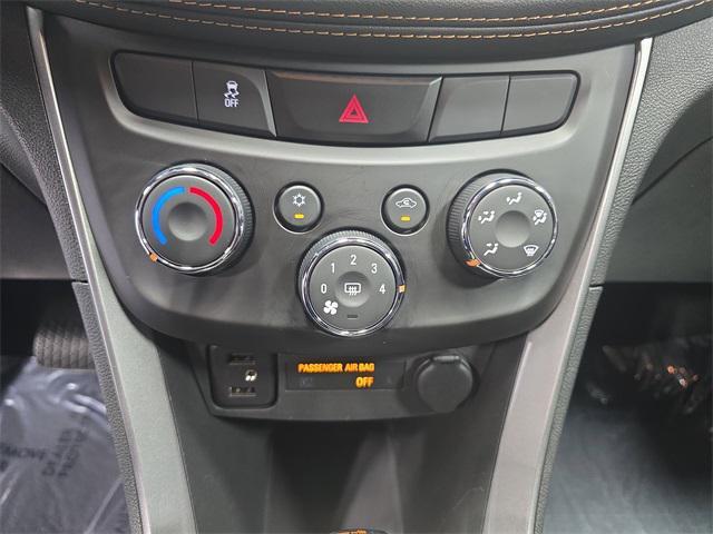 Photo of 2022 Shadow Gray Metallic Chevrolet Trax