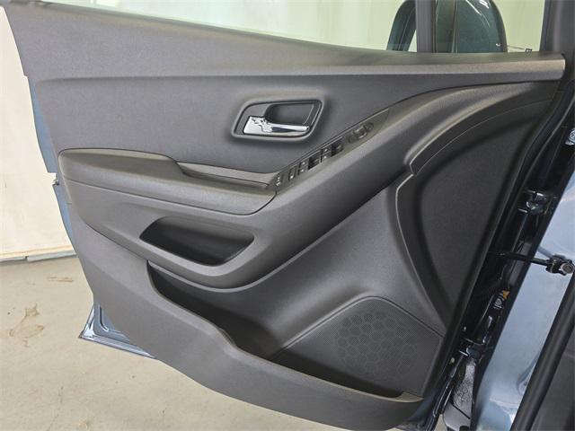 Photo of 2022 Shadow Gray Metallic Chevrolet Trax