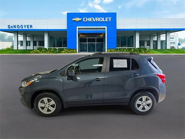 Photo of 2022 Shadow Gray Metallic Chevrolet Trax