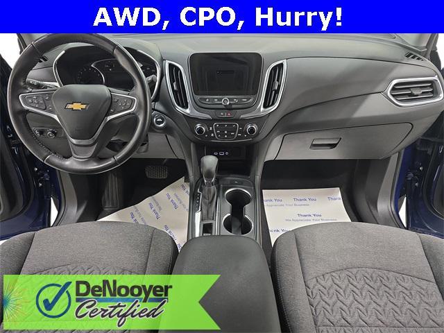 Photo of 2022 Blue Glow Metallic Chevrolet Equinox