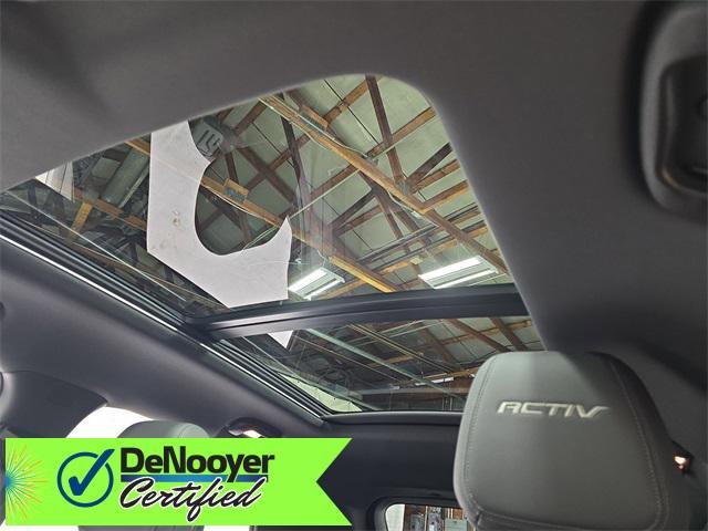 Photo of 2024 Mosaic Black Metallic Chevrolet Trailblazer