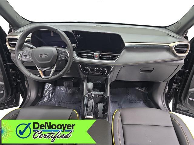 Photo of 2024 Mosaic Black Metallic Chevrolet Trailblazer