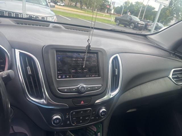 Photo of 2021 Summit White Chevrolet Equinox