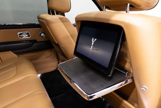 Photo of 2019 Magma Red Rolls-Royce Cullinan