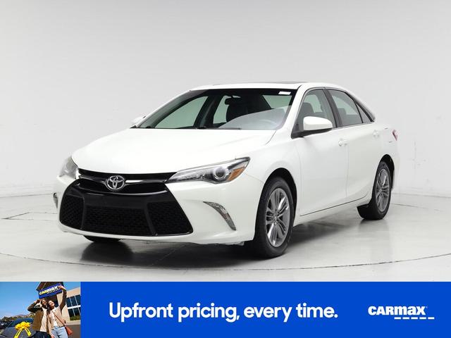 Photo of 2017 White Toyota Camry