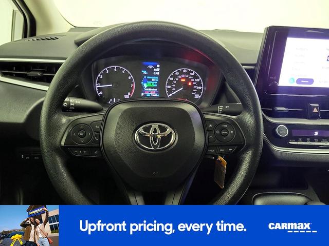 Photo of 2024 White Toyota Corolla